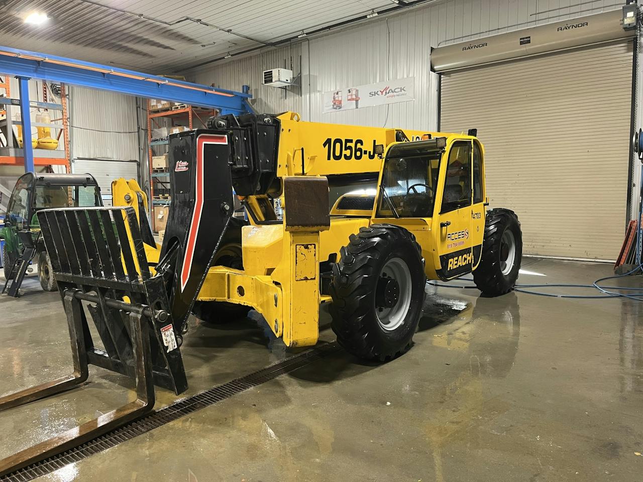 Load Rite Telehandler 2022 Load Lifter 1056-J REACH 10,000 lbs telehandler | Access Industrial