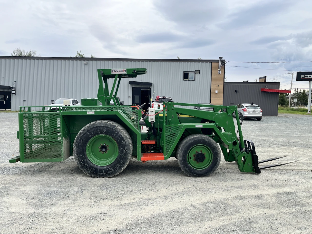 John Deere 5425 mining tractor | Access Industrial
