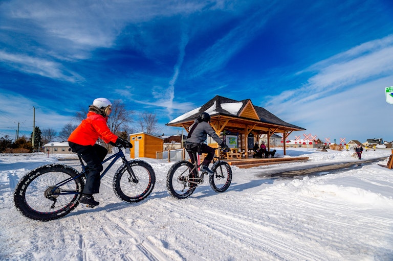 Halte de la gare hiver