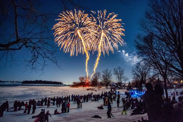 COMM 2020 Cr Deny Cardinal VLFD Hiver Parc des iles Yetifest 2020 feu dartifice 14