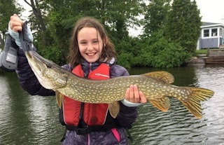 Guide de peche nicolas gendron brochet 2017 fillette