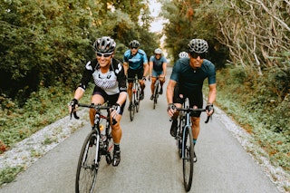 Par Andreanne Theriault cycliste double file saturee