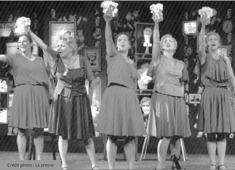 Couverture les girls a clemence