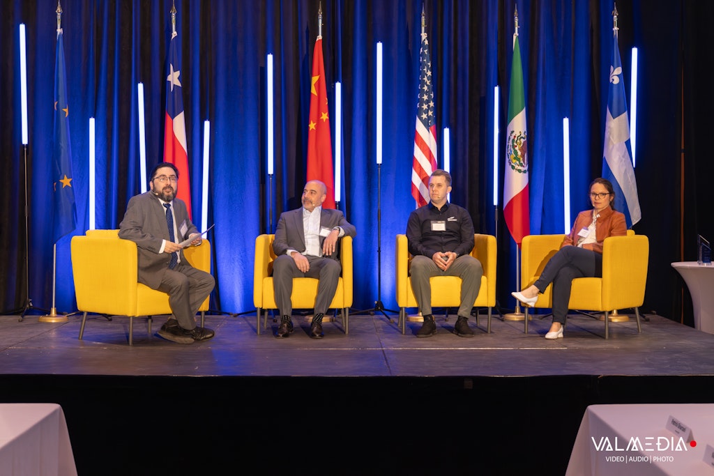 Panel 1 Ariel Patrick Kevin Julie