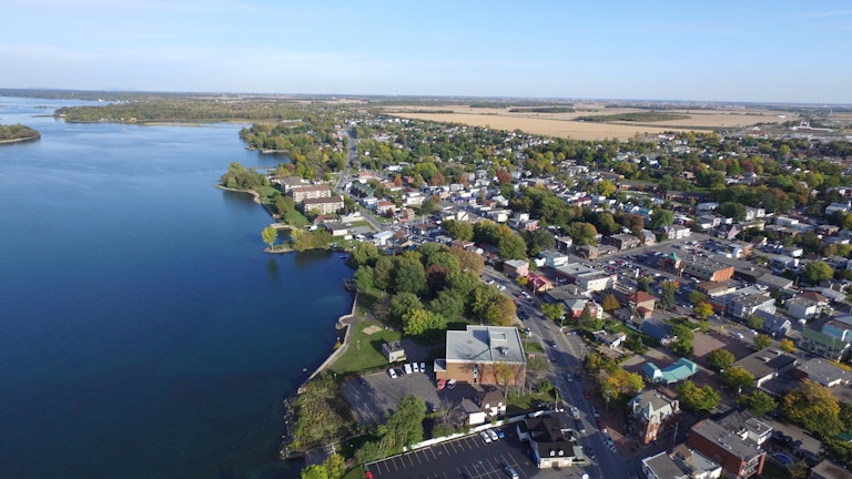 Centre ville beauharnois vue aerienne