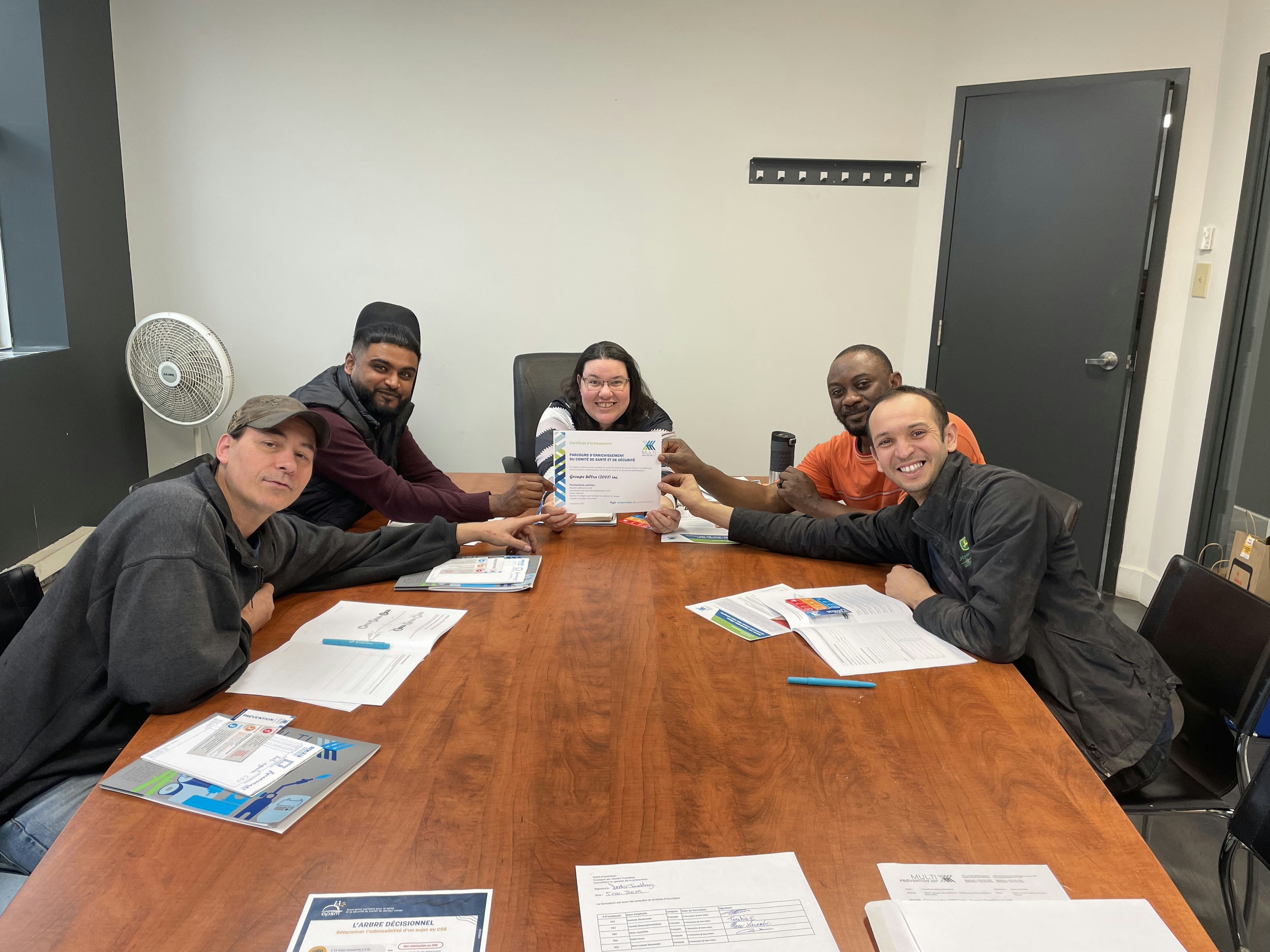 Photo du comité de santé et de sécurité (CSS) de l'entreprise Groupe Ultra