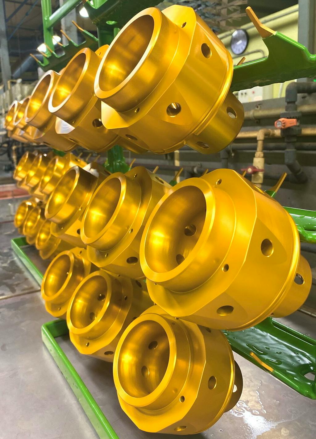 Bolt Racking Anodize Clear or Color Anodizing | Placage Granby
