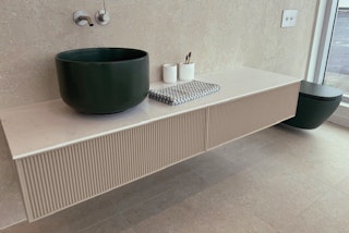 PGL Skyline 10 laque sur mesure Q 2022 RGB int2