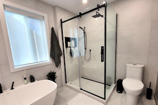 Salle bain principale Gauvreau Fuzion douche WPH 211 C horiz