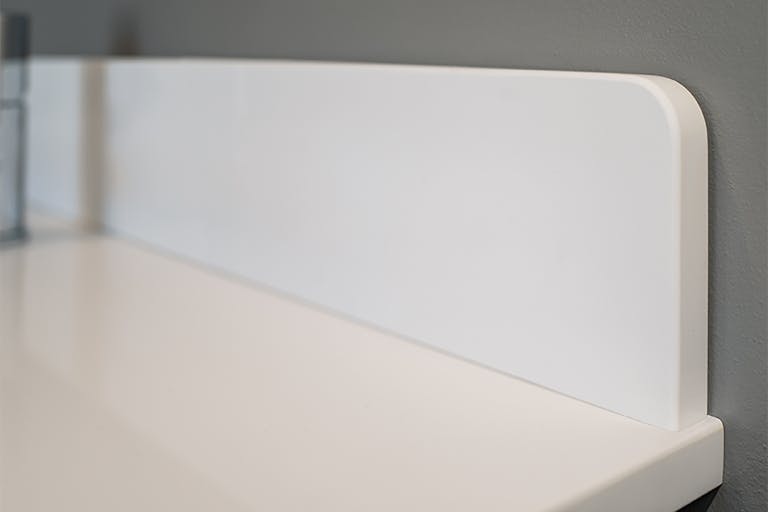 4" curved quartz backsplash